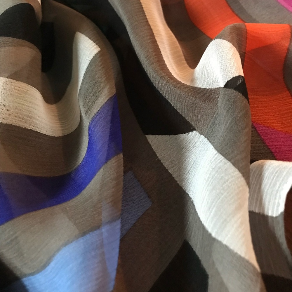 PER SE 100% Silk Scarf *Colorful Linear Print* - Picture 6 of 13